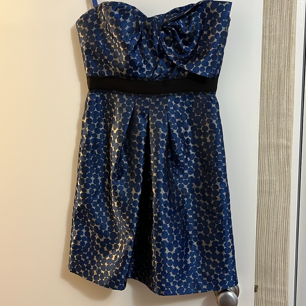 BCBGMaxAzria Blue Polka Dot women cocktail Dress size 4